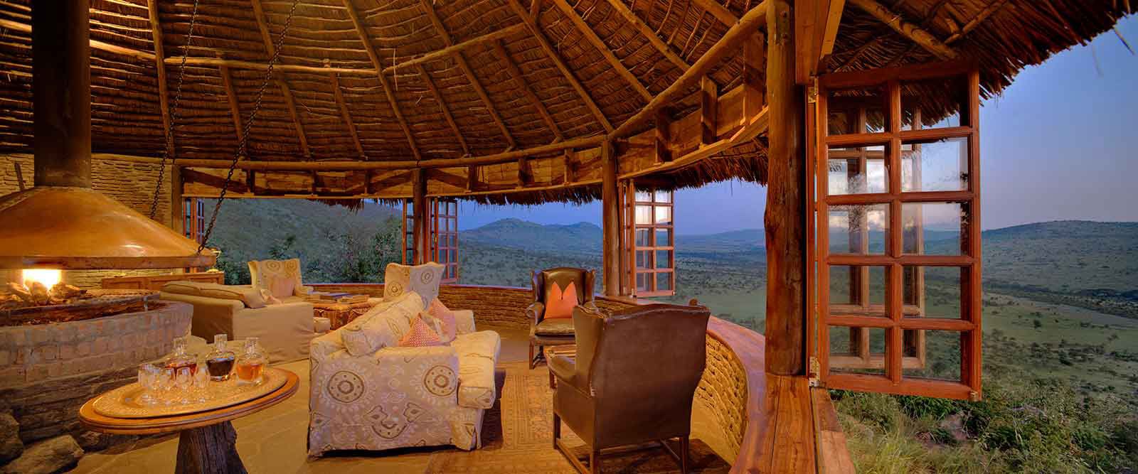 andBeyond_Kleins-Camp_lounge_suite_Serengeti_Tanzania_Destination